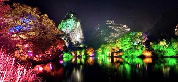 Night View of Taohuajiang River